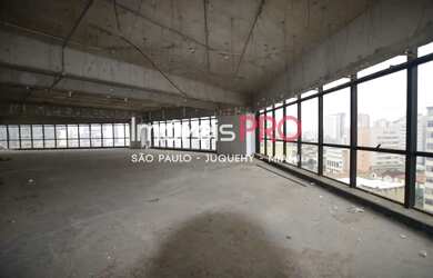 Imagem 4: Heliponto, auditorio, 14 pavimentos, 244 vagas, 8 elevadores