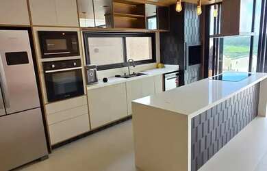 Imagem 5: Casa de Alto padrão em Santana de Parnaíba com 4 suítes