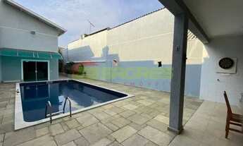 Imagem: Sobrado com 04 dormitórios e piscina