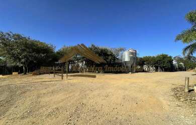 Imagem 5: Sitio com granjas, área com 5,5 alqueires na região de Tatui/SP