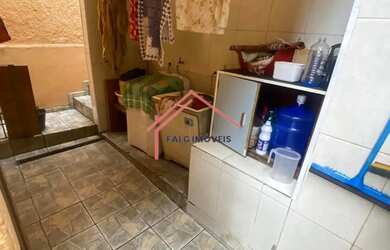 Imagem 4: Sobrado Espaçoso à Venda em Osasco-SP, Bairro Cipava 3 Quartos, 2 Vagas de Garagem R$550.0