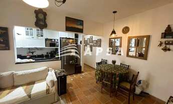 Imagem 4: NA CHARMOSA URCA, UM LINDO APARTAMENTO DESPERTA HISTÓRIAS DESDE A PRIMEIRA LUZ DA MANHÃ. C