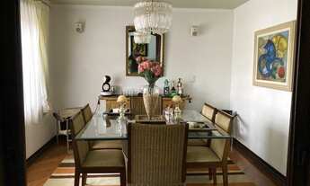 Imagem: Excelente sobrado com piscina no miolo do