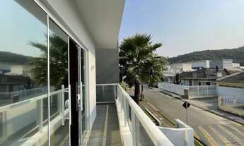 Imagem 2: Casa para venda possui 255 metros quadrados com 3 quartos em Pedra Branca - Palhoça - SC