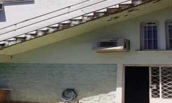 Imagem 4: Casa enorme com piscina, lareira e churrasqueira - 3 dorms