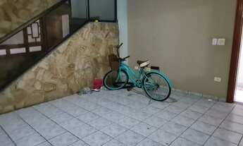 Imagem 2: Sobrado para venda tem 256 metros quadrados com 3 quartos em Guilhermina - Praia Grande