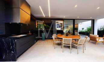 Imagem 3: ALPHAVILLE - MODERNA, IMPONETE ELEGANTE - 4 suites - 6 vagas