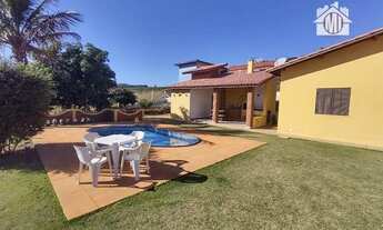 Imagem: Linda chácara com 3 dormitórios, boa localização