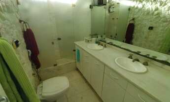 Imagem 3: Casa de condomínio para venda com 220 metros quadrados com 3 quartos