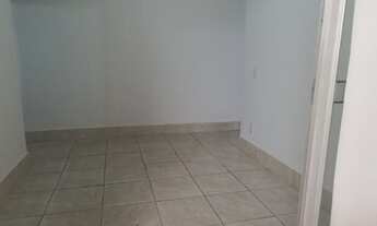 Imagem 7: Aluga-se uma casa de 2 quartos na QD. 27 do Setor Central