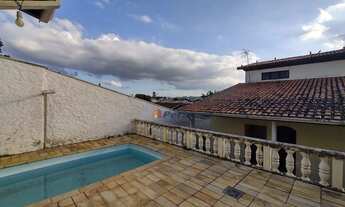 Imagem 2: Casa com 3 dormitórios para alugar, 450 m² por R$ 2.350/mês - Campos Elíseos - Taubaté/SP