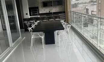 Imagem 5: Apartamento para aluguel tem 225 metros quadrados com 3 quartos