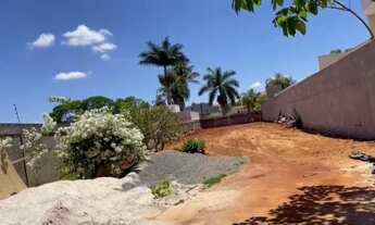 Imagem 2: ARNIQUEIRAS: LOTE 530M2, MURADO/PLANO/NASC/ PERFEITO - COND.SÓ CASA TOP (de 650 por apenas