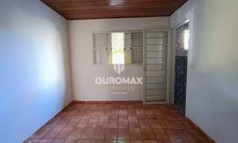 Imagem 4: Casa com 3 dormitórios para alugar, por R$ 1.100/mês - Cohab - Ourinhos/SP