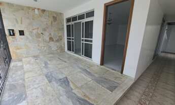 Imagem 4: Casa na Cidade velha próximo ao Tribunal de Justiça reformada