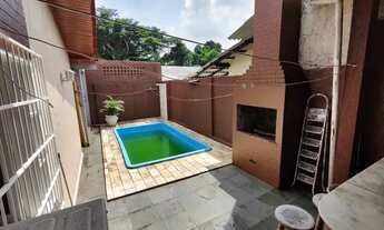 Imagem 4: Condomínio Parque Aripuanã. Vendo casa com 4 quartos sendo 2 suites. Com Piscina