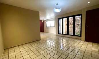 Imagem 6: Casa para venda possui 306 metros quadrados com 4 quartos em Ininga - Teresina - Piauí