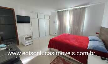 Imagem 5: Casa para venda tem 245 metros quadrados com 5 suítes