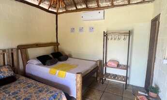 Imagem 3: Chale na praia peito de moça