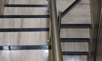 Imagem 7: Vendo Casa de 3 Pavimentos com Ponto Comercial no Distrito