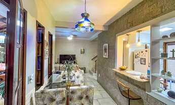 Imagem 4: Casa duplex em condomínio em ótima localização no Barroco