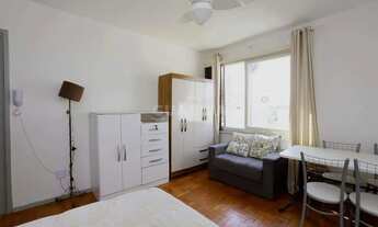 Imagem: Apartamento estilo JK, mobiliado, na Cidade