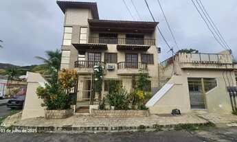 Imagem: Vendo casa tríplex, 04 quartos. Bairro