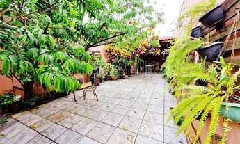 Imagem 6: Casa Térrea com três dormitórios no Jardim Helena para locação