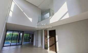 Imagem 2: Belíssima Casa no Condomínio GreenVillage em Santa Felicidade - Curitiba/PR