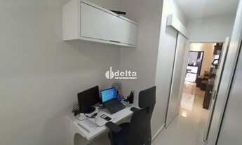 Imagem 3: Casa residencial em condomínio disponível para venda no bairro Terra Nova em Uberlândia-MG