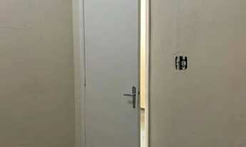 Imagem 7: CASA A POUCOS METROS DA ESTAÇÃO DE METRÔ