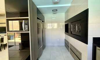 Imagem 6: Imóvel para aluguel possui 259 metros quadrados com 3 quartos em Centro - Balneário Cambor