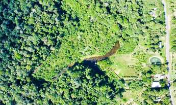 Imagem 7: Sítio Ramal do Banco, Rio Preto com Nascente