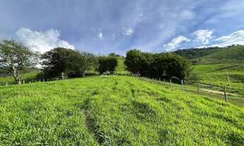 Imagem 2: Sítio à Venda com Vista para a Pedra do Baú, Bairro do Paiol São Bento do Sapucaí SP