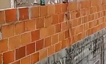 Imagem: Vende-se casa quitinet