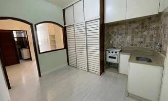 Imagem 2: Aluguel Loft no Catete, esquina do metro do Catete, uma quadra do Aterro do Flamengo