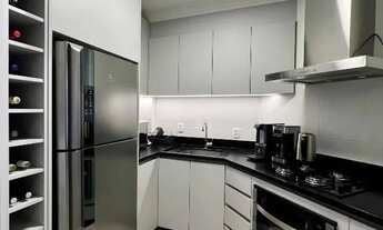 Imagem 5: Apartamento 2 Dormitórios (1 Suíte) com Churrasqueira, Sacada e Piscina