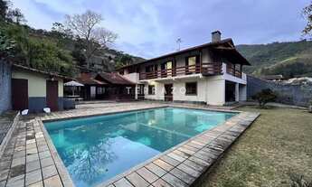 Imagem: Casa para aluguel, 4 quartos, 1 suíte