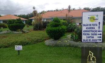 Imagem: Terreno de 360m² em condomínio fechado