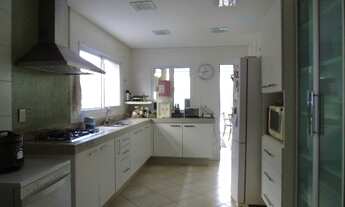 Imagem 6: Casa de condomínio sobrado para venda tem 320 metros quadrados com 4 quartos