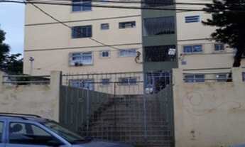 Imagem 2: Apartamento 2/4 reformado, cozinha planejada, ar condicionado