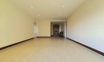 Imagem 6: Apartamento para venda possui 119 metros quadrados com 3 quartos em Copacabana - Rio de Ja