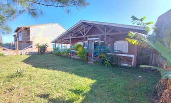 Imagem 2: Casa para venda possui 150 metros quadrados com 4 quartos em Salinas - Cidreira - RS