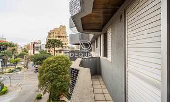 Imagem 3: Super espaçoso com 4 quartos e 2 suítes