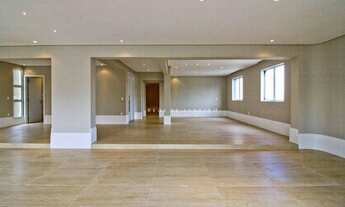 Imagem 7: Apartamento em andar alto, muito elegante. Recém reformado com materiais de 1ª linha. 3 su