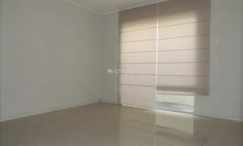 Imagem 5: Sobrado Residencial/Comercial, de frente para a principal avenida do bairro