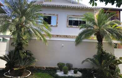 Imagem 2: Casa de condomínio para venda possui 278 metros quadrados com 4 quartos