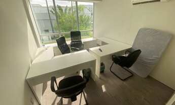 Imagem 3: Escritório para aluguel possui 80 metros quadrados em Barra da Tijuca - Rio de Janeiro - R