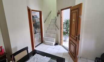 Imagem 2: Casa de condomínio sobrado para aluguel possui 97 metros quadrados com 3 quartos