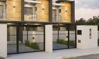 Imagem 3: Geminado para Venda em Joinville, Guanabara, 3 dormitórios, 1 suíte, 2 banheiros, 2 vagas